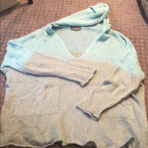 Wooden Ships sweater size L